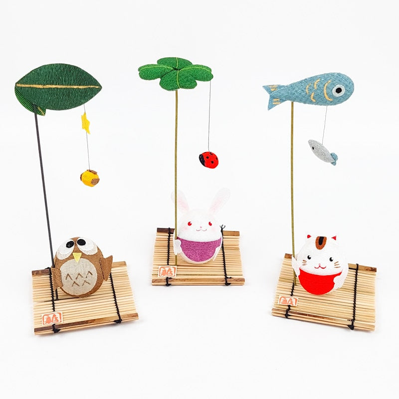 Chirimen kat Japans beeldje