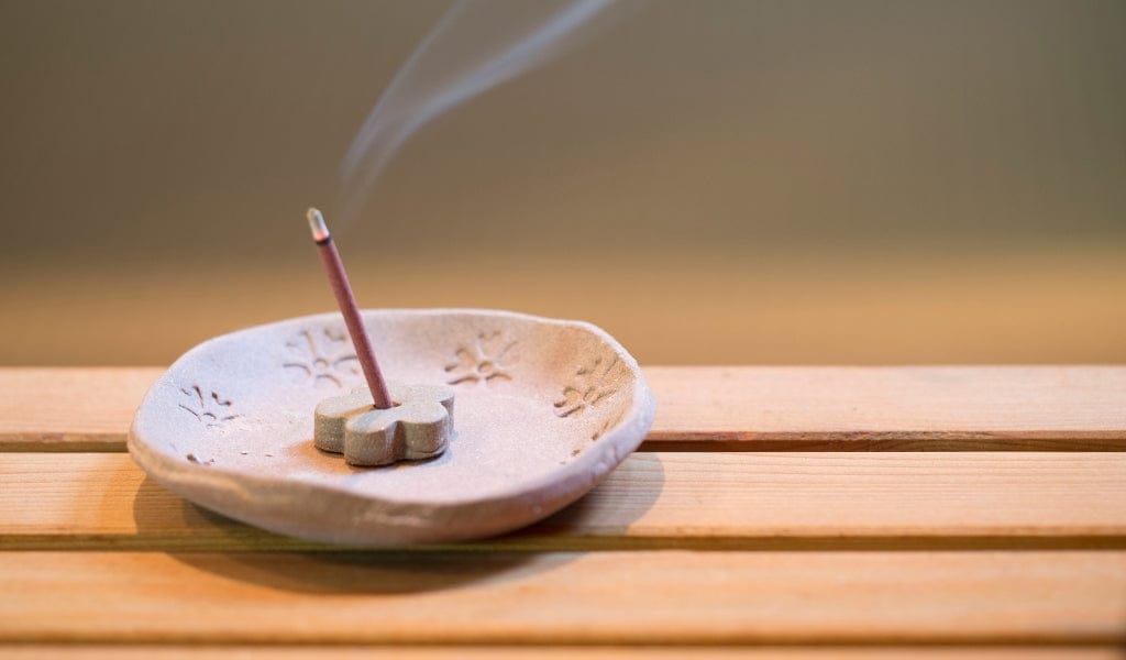 Japanse wierook en wierookhouders