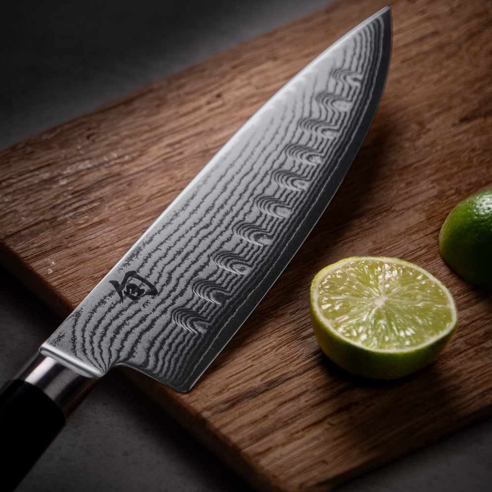 Shun Classic Koksmes – 20 cm - met Antikleefkuiltjes