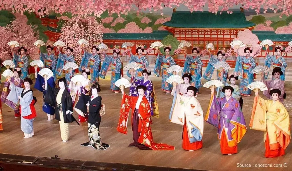 festival Miyako Odori - optreden van geisha